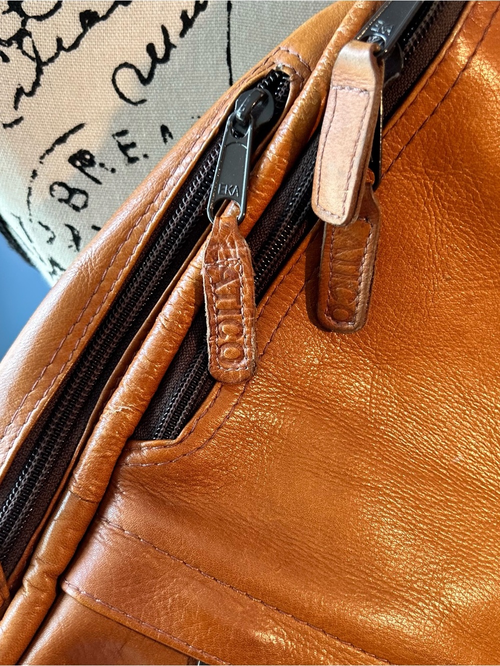 Genuine Leather knap sack - Picture 11 of 12